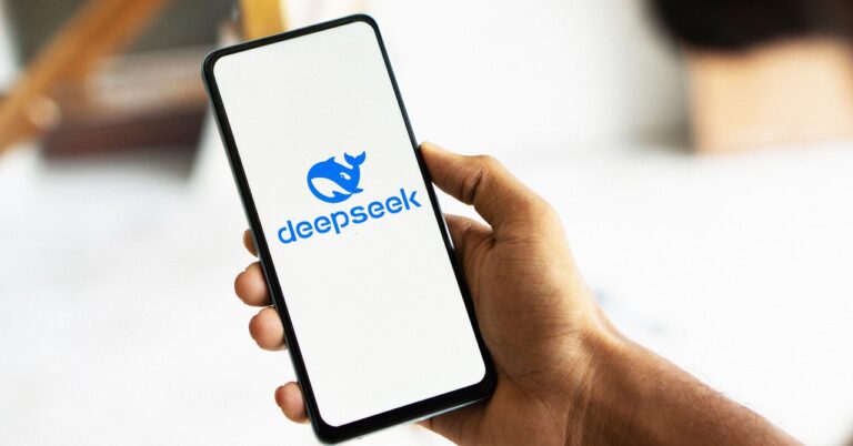 Jak čínská AI Startup DeepSeek vytvořila model, který konkuruje OpenAI