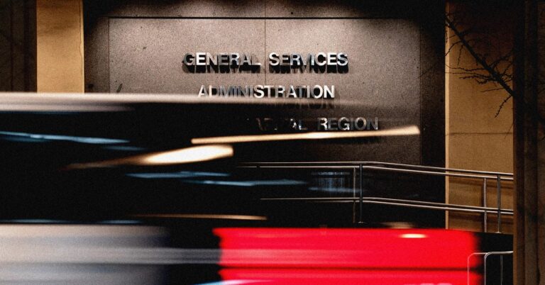 Doge nasadil svůj GSAI Custom Chatbot pro 1 500 federálních pracovníků