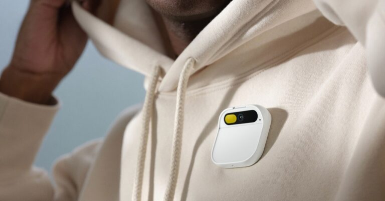 Humánní AI pin byl již oživen