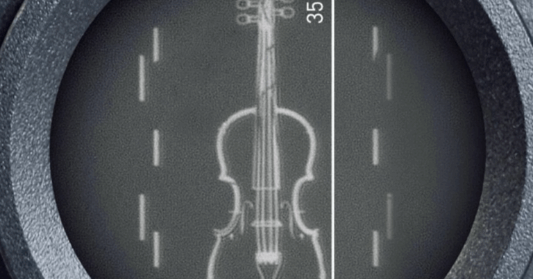 Nejmenší housle na světě představí techniku ​​nanolitografie