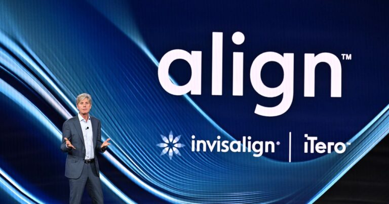Jak se Invisalign stal největším světovým uživatelem 3D tiskáren